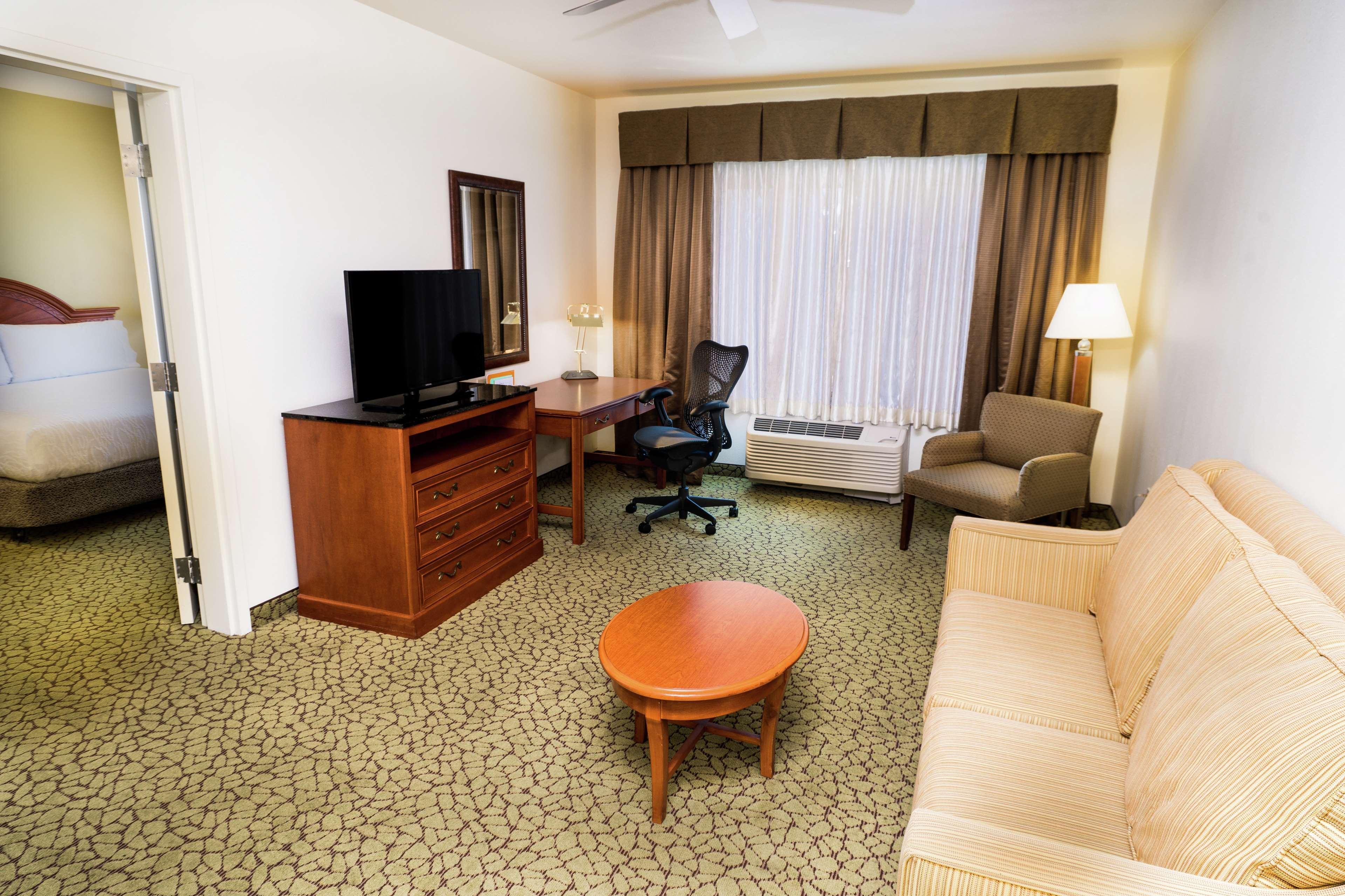Hilton Garden Inn Ontario Ранчо Кукамонга Екстериор снимка
