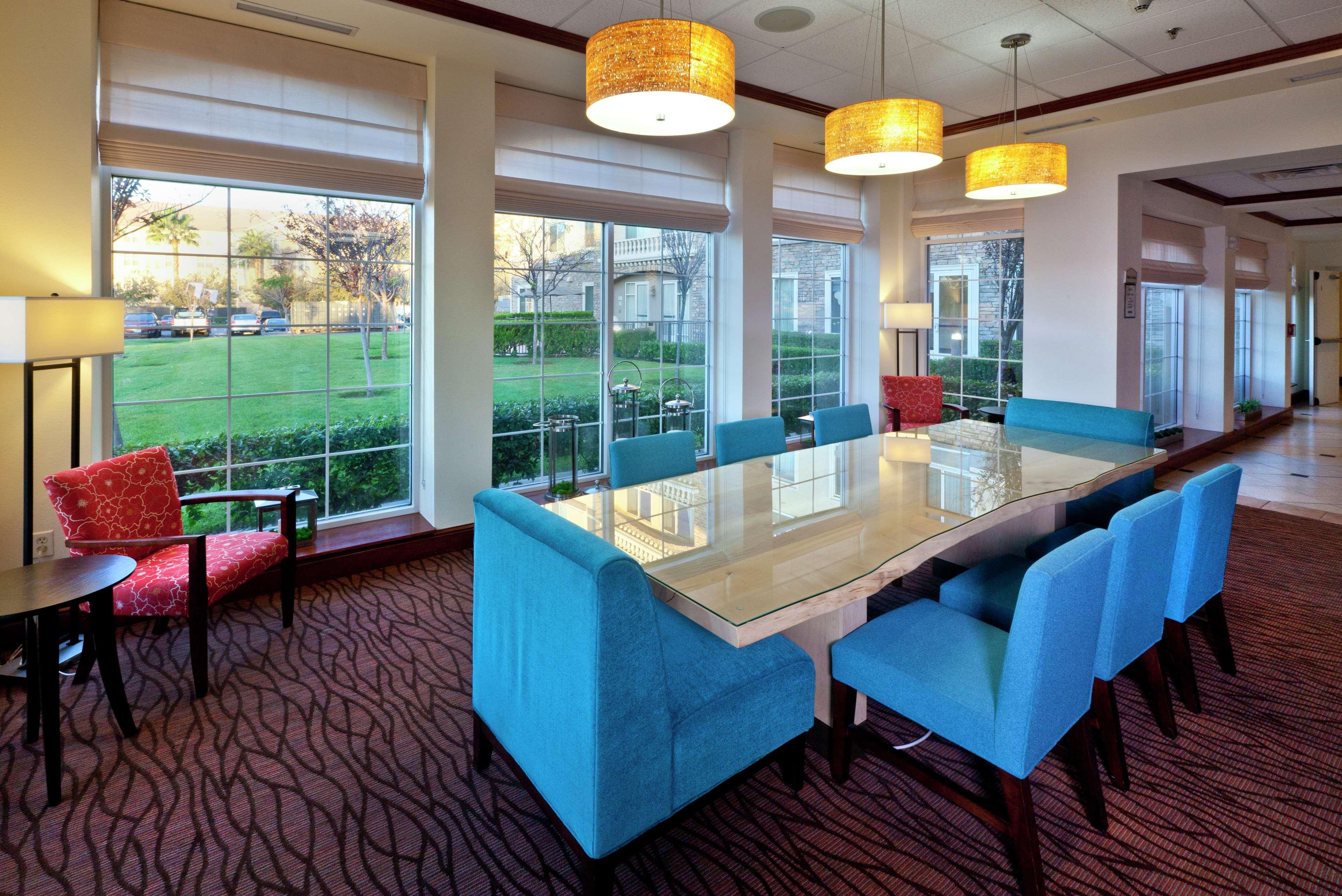 Hilton Garden Inn Ontario Ранчо Кукамонга Екстериор снимка