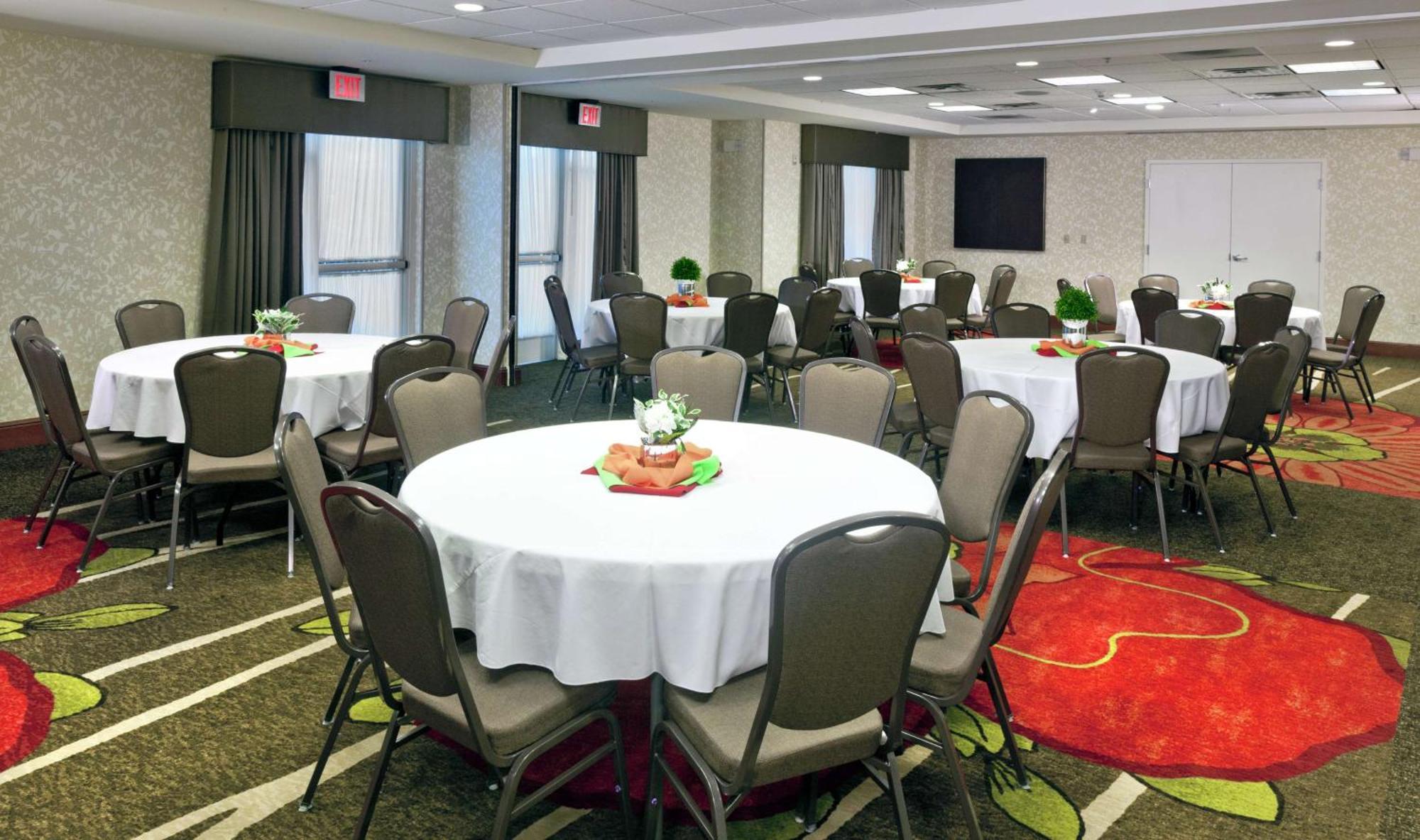 Hilton Garden Inn Ontario Ранчо Кукамонга Екстериор снимка