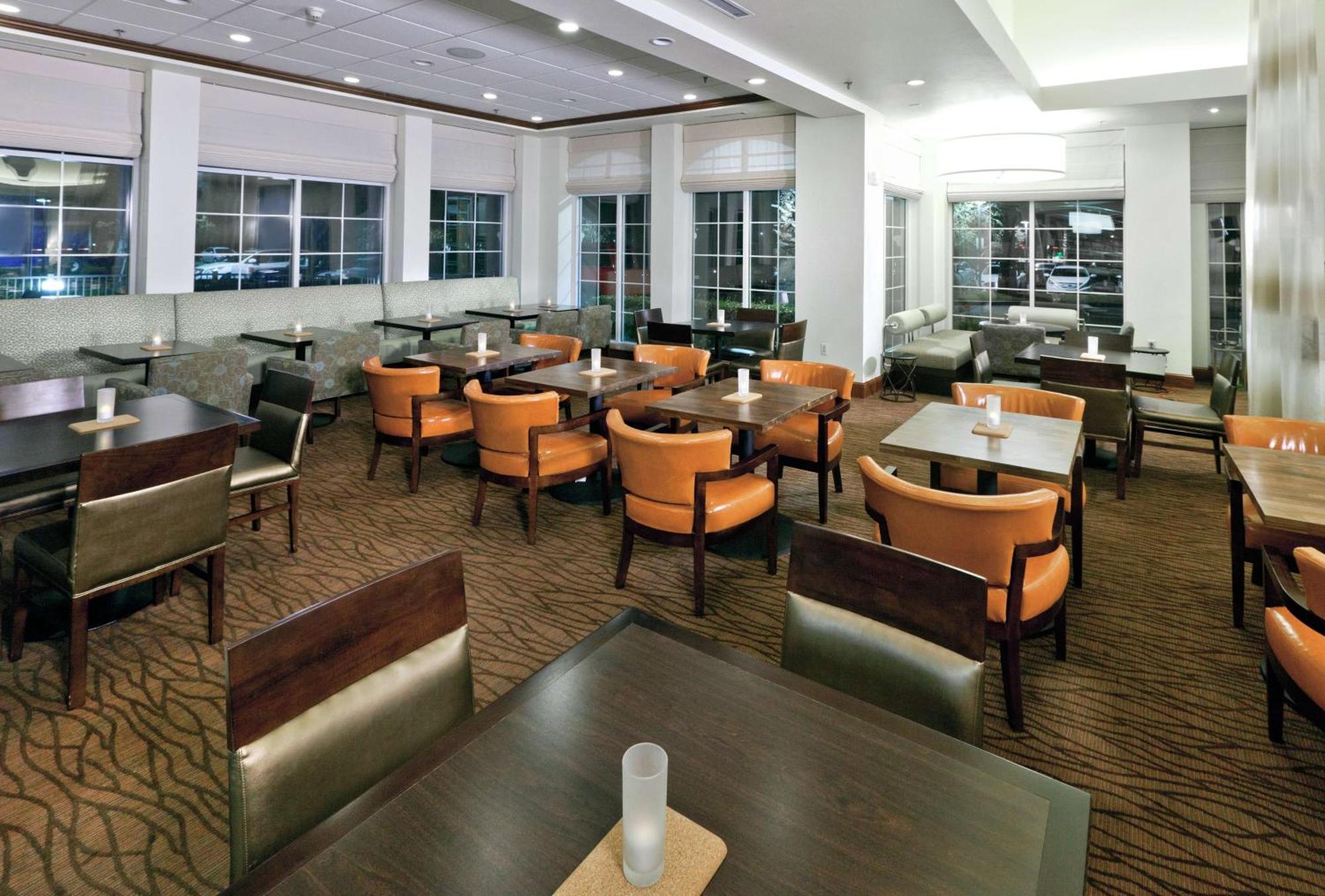 Hilton Garden Inn Ontario Ранчо Кукамонга Екстериор снимка