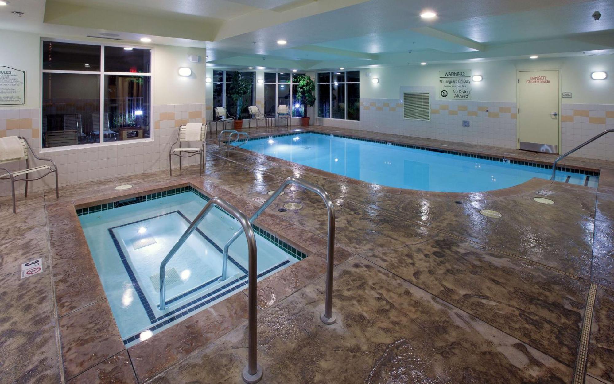 Hilton Garden Inn Ontario Ранчо Кукамонга Екстериор снимка