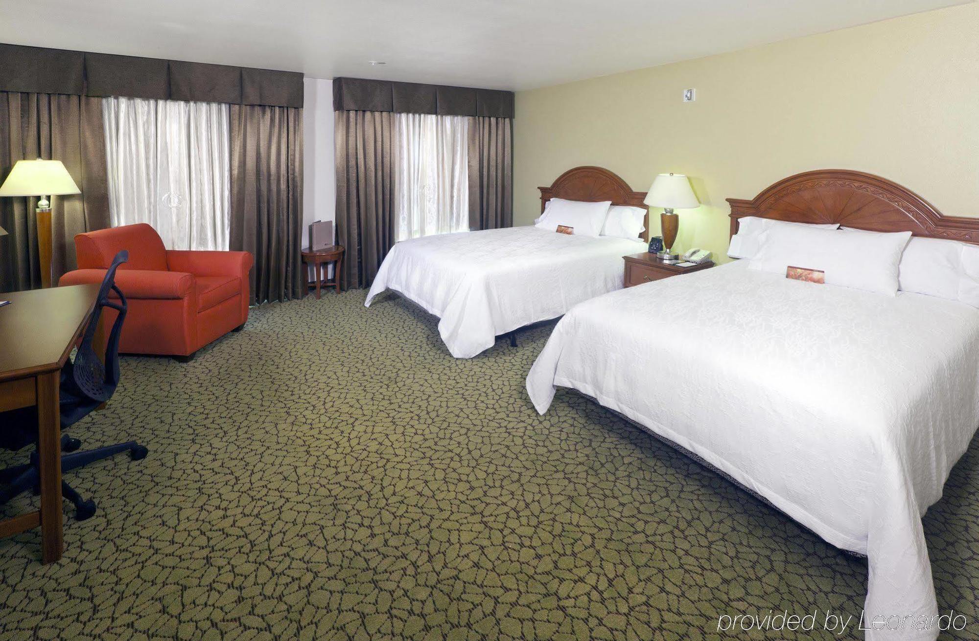 Hilton Garden Inn Ontario Ранчо Кукамонга Екстериор снимка