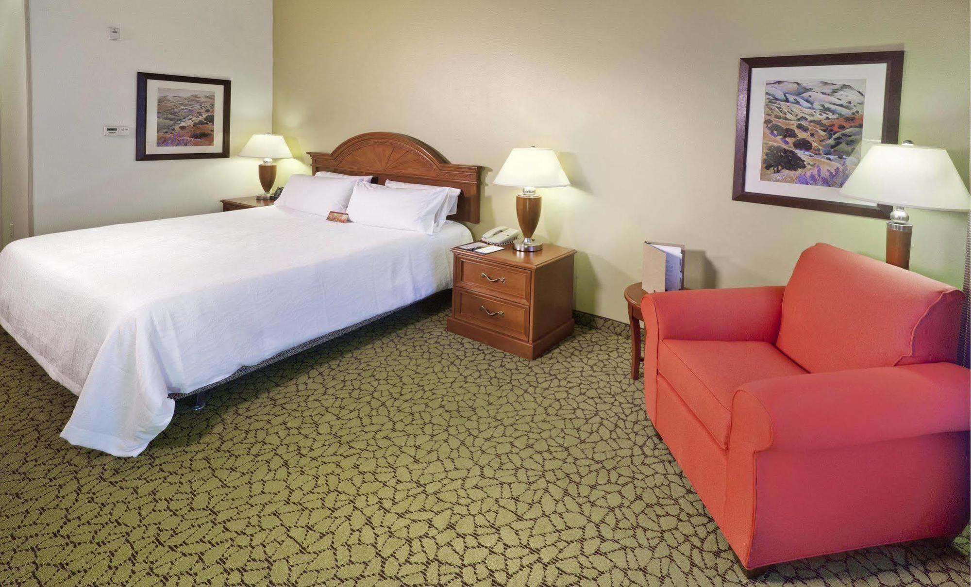 Hilton Garden Inn Ontario Ранчо Кукамонга Екстериор снимка